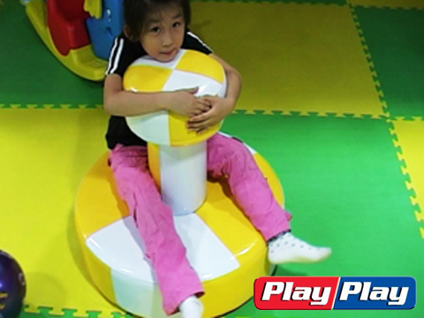 Indoor Playground » Mini Turntable